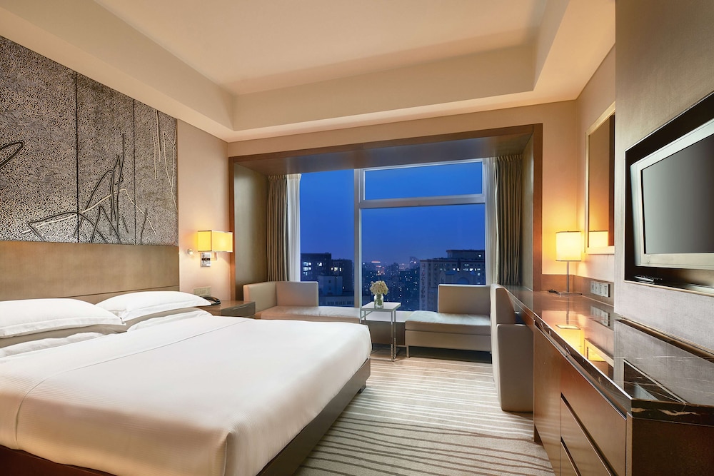 Room - Photo 1