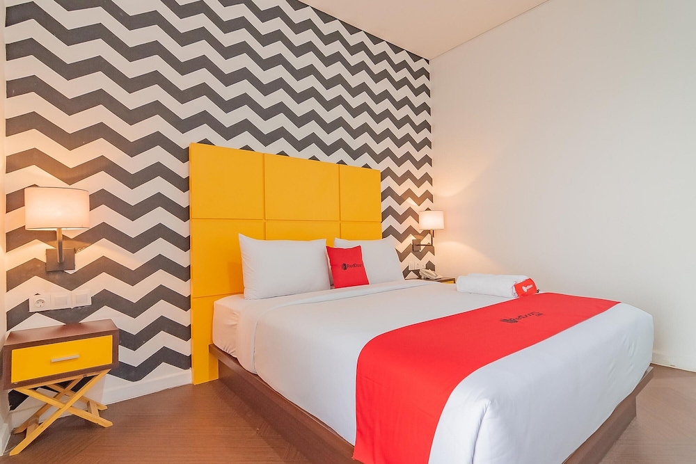 Suite (Reddoorz) - Photo 6