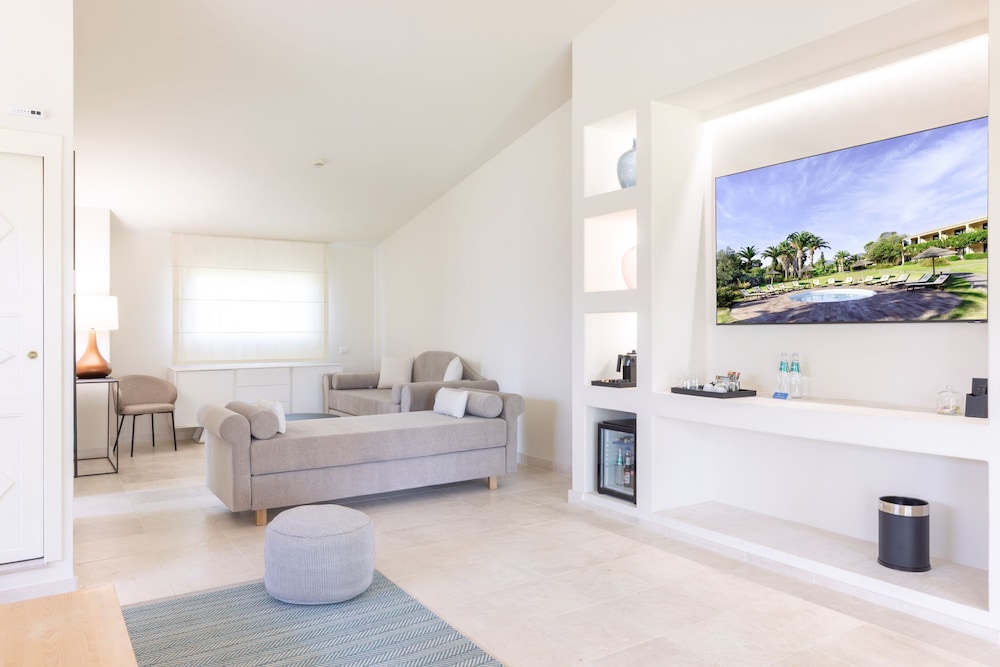 Family Studio Suite - Photo 6