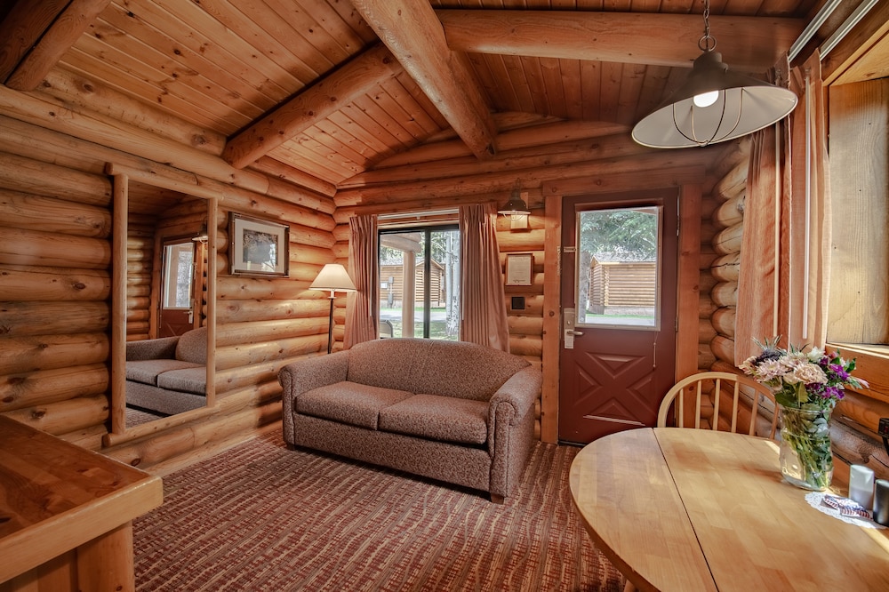 Deluxe Cabin, 1 King Bed with Sofa bed photo 3
