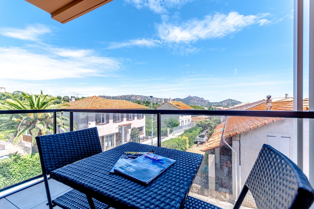 Superior Double Room, Balcony - Photo 2