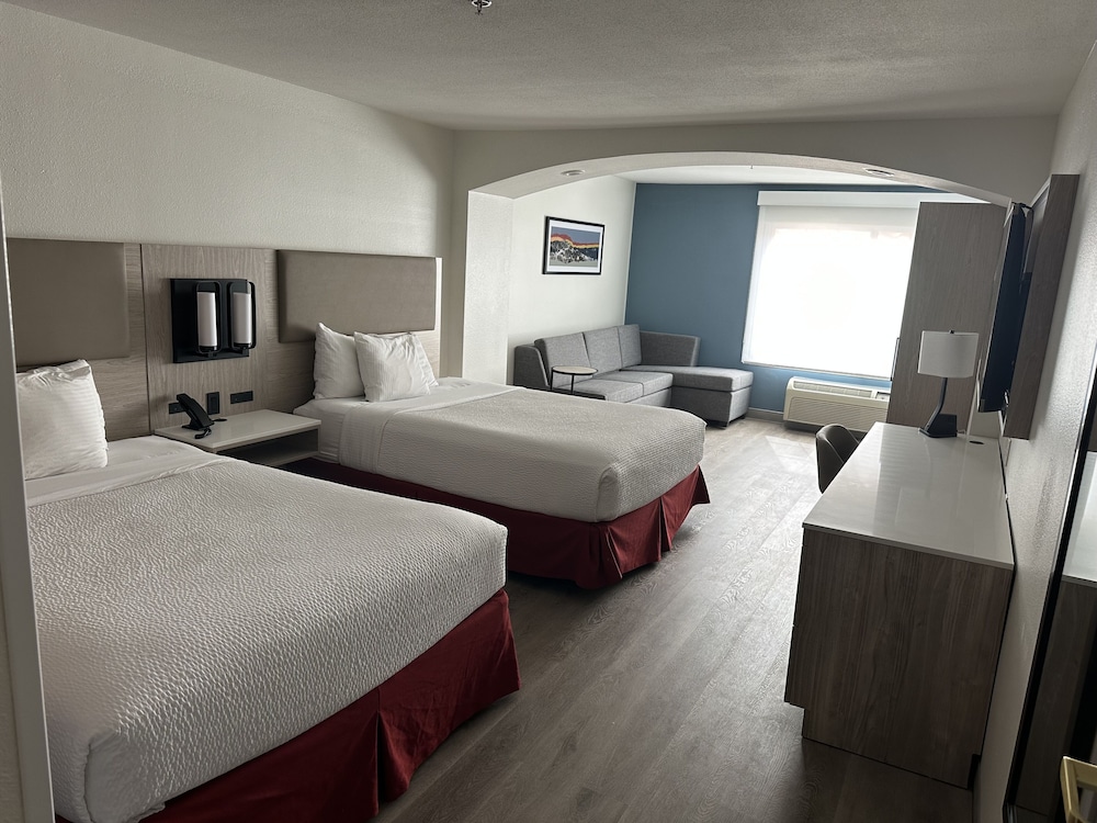 Room, 2 Queen Beds, Accessible, Non Smoking (Mobility/Hearing, Bathtub w/Grab Bars) - Photo 1