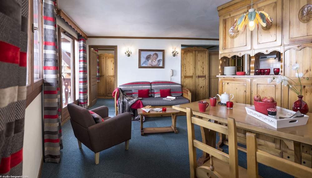2 Bedroom Cabin Apartment for 6 photo 1