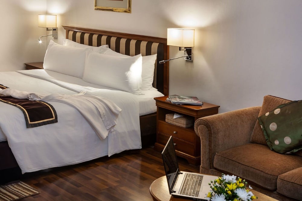 Deluxe Room, 1 King Bed