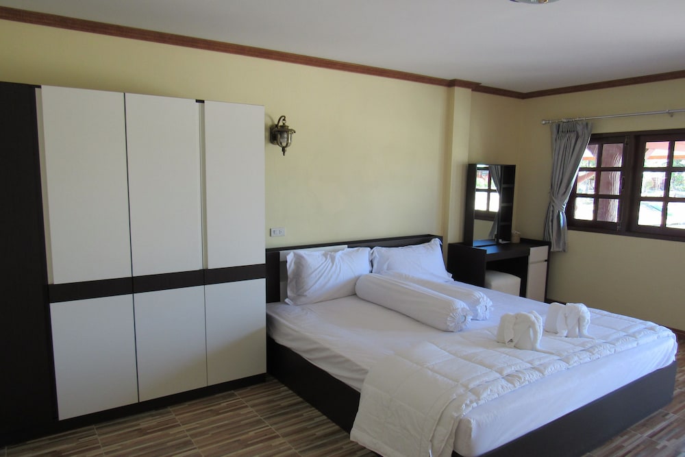 Standard Double With  Garden View photo 2