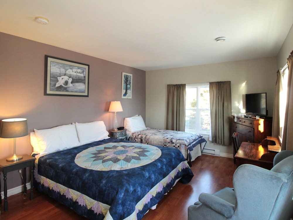 Superior Double Room, Ensuite, Ocean View (Driftwood)
