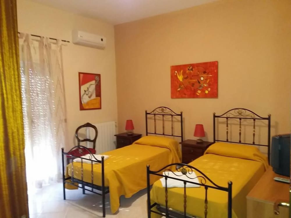 Double Or Twin Room photo 2