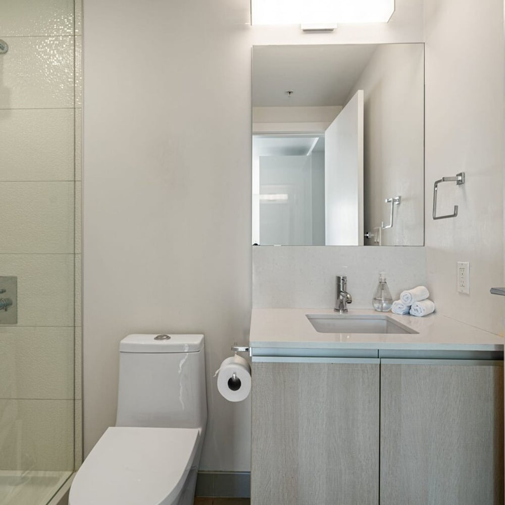 DT Upscale Corner Unit Tower Views Free Parking, Billede 18