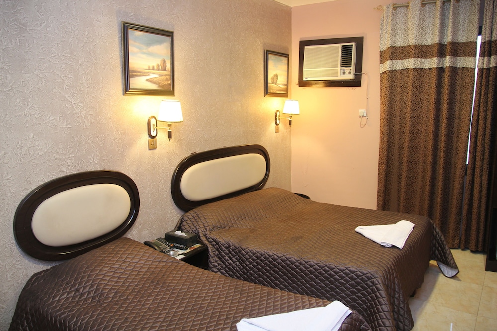 Standard Quadruple Room, Smoking, City View photo 1