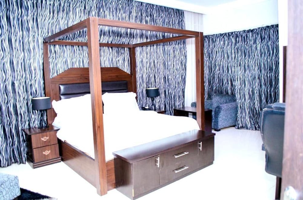 Presidential Apartment photo 2