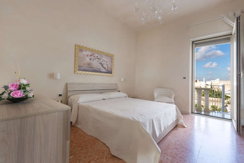 Family Apartment, 2 Bedrooms (1249-Trilo Domenica) photo 2