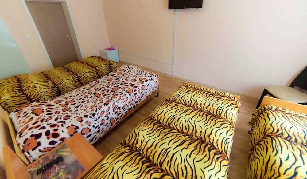 Quadruple Room, Multiple Beds, Non Smoking photo 1