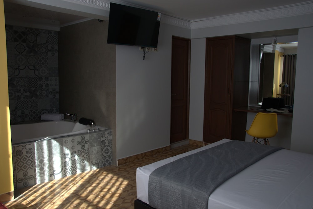 Executive Studio Suite photo 2