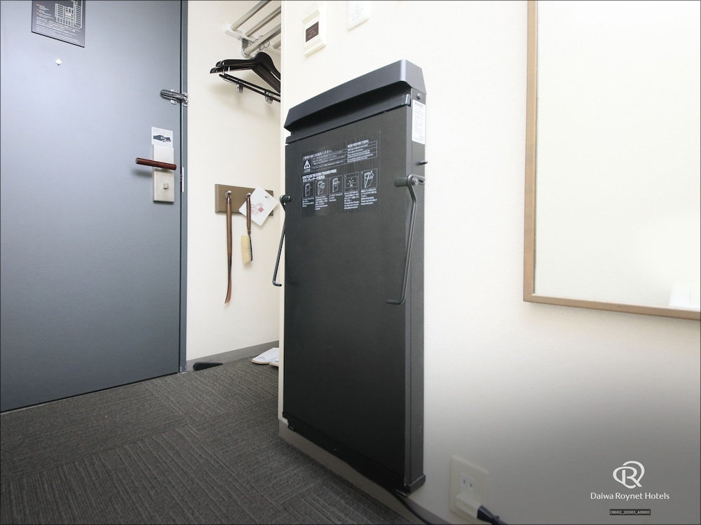 Moderate Double Room, Smoking(Approximately 3 minutes walk from the north exit of JR Kannai Station) photo 2