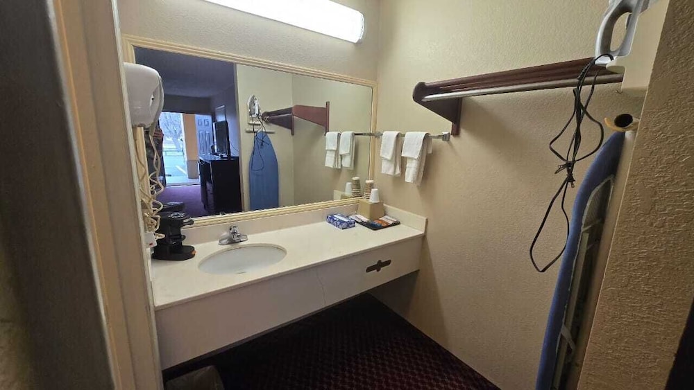 Room, 2 Double Beds, Smoking photo 2