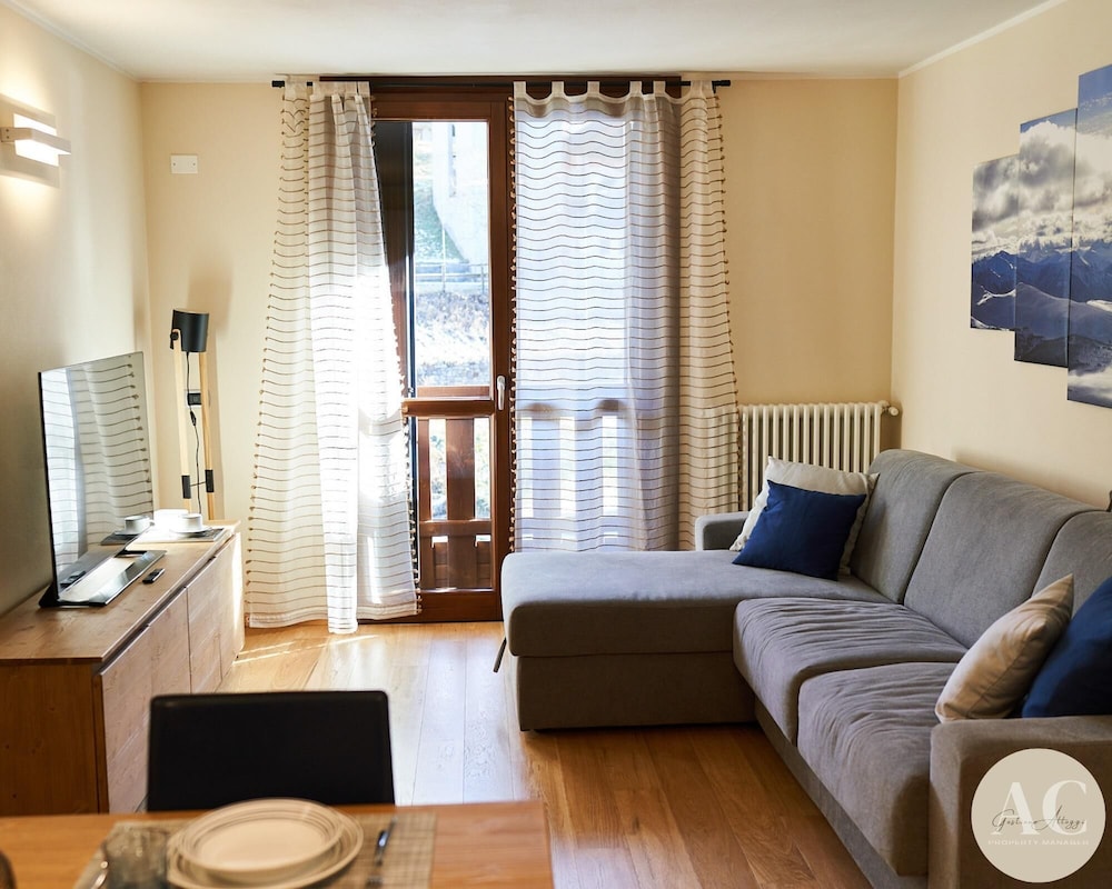 Apartment photo 1
