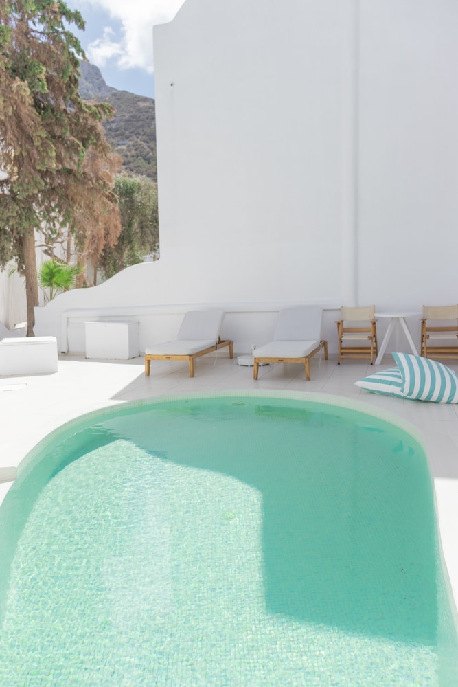 Suite, Private Pool - Photo 10