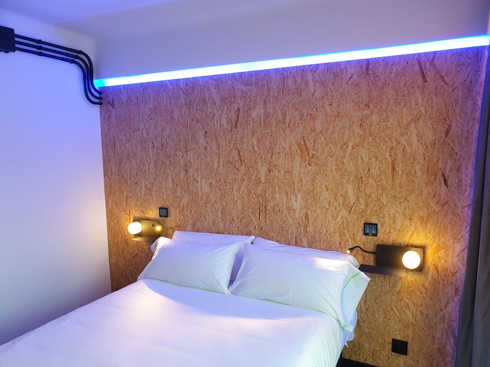 Double Room, Balcony - Photo 1