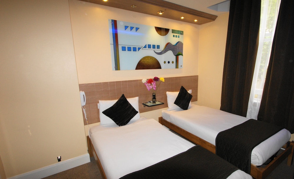 Twin Room photo 1