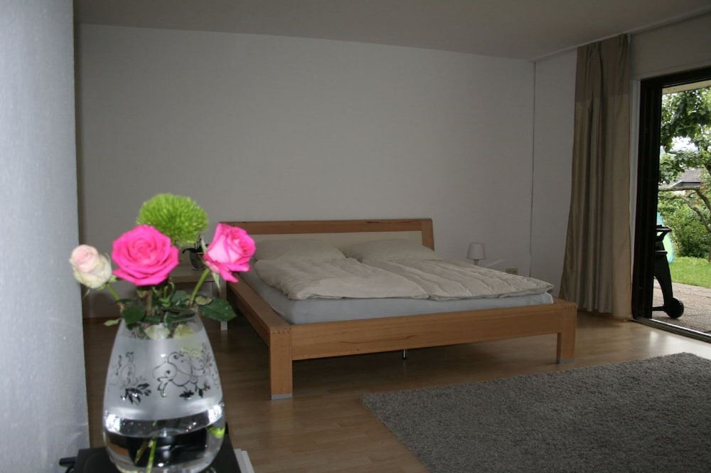 Apartment, Garden View photo 3