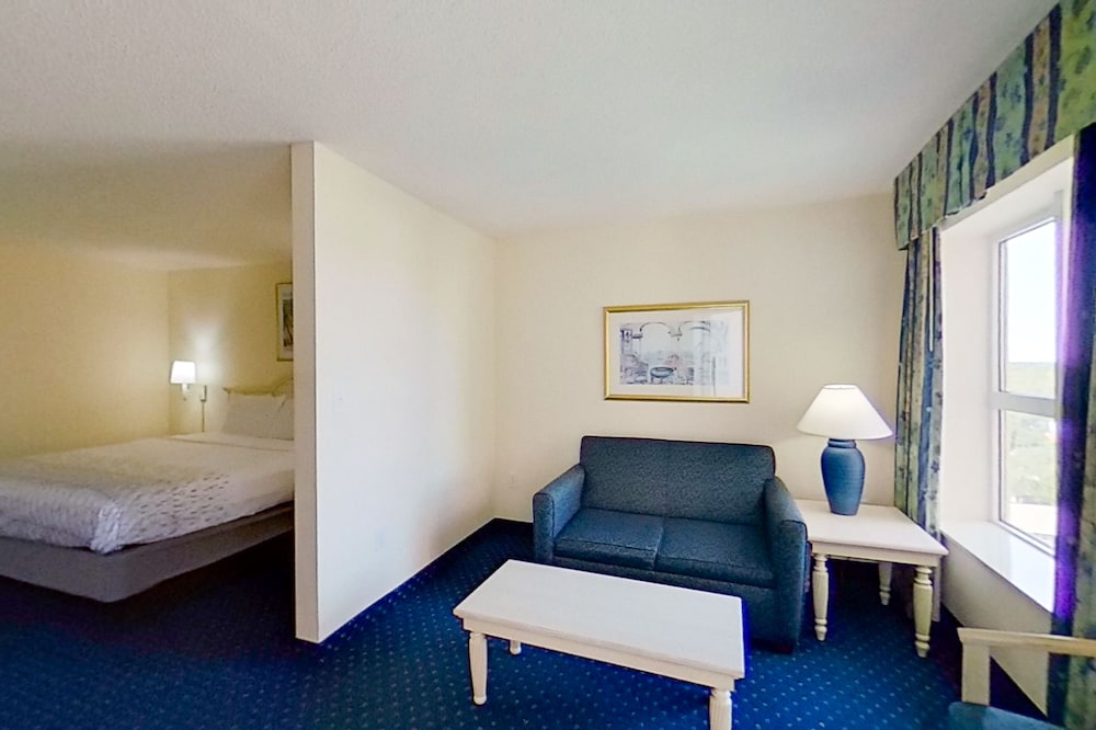 Room (Studio,1 Queen Bed) - Photo 3