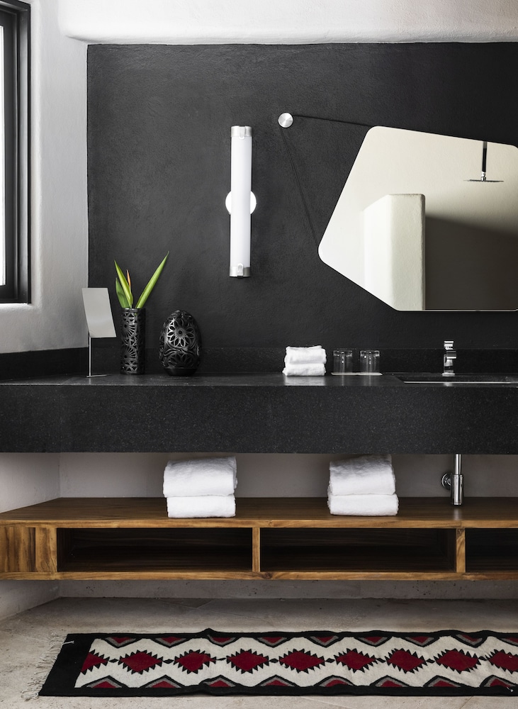 Suite, Beachfront (Plunge Pool) - Photo 4