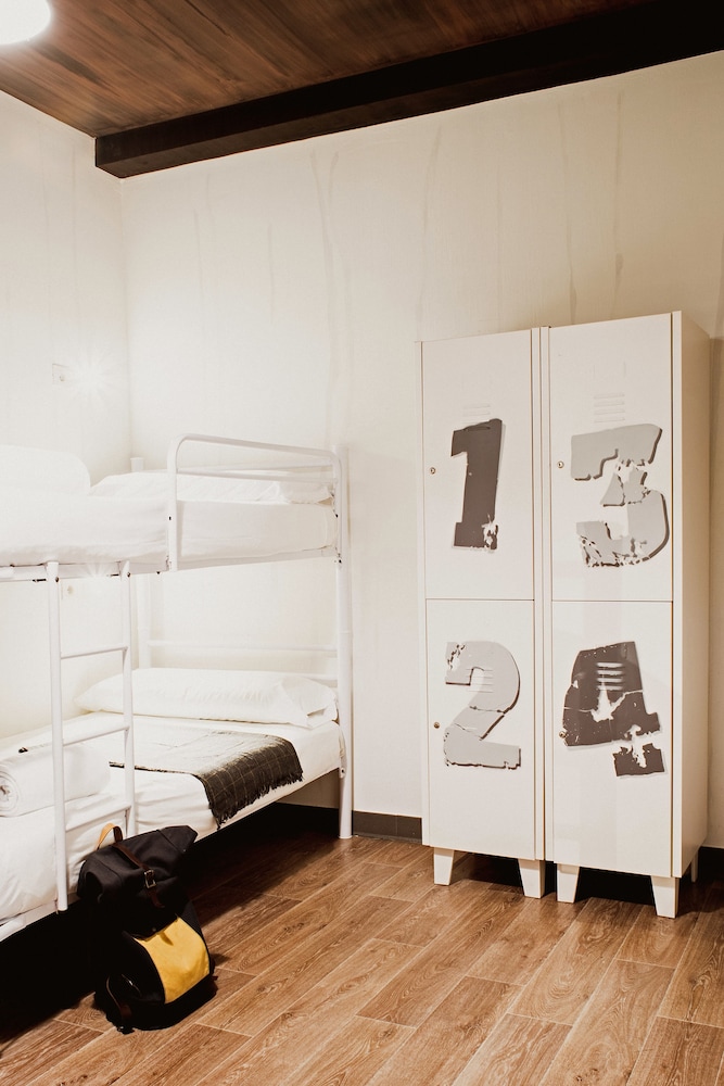 Quadruple Room (4 people)