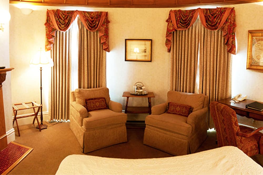 Firestone Suite - Photo 2