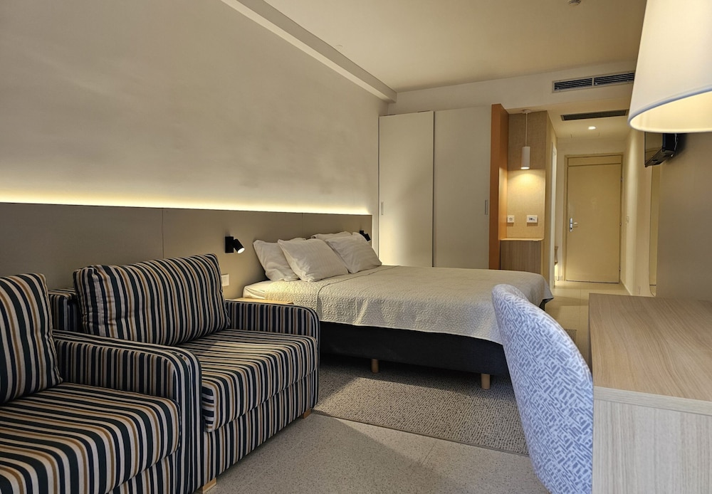 Standard Quadruple Room, Balcony photo 1