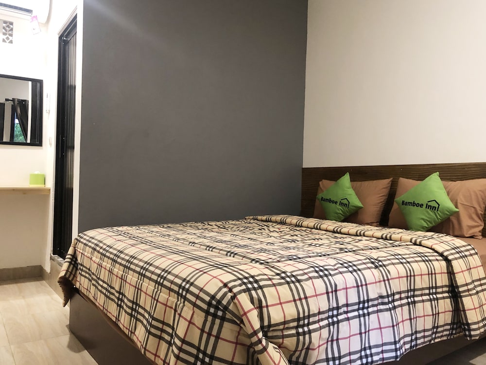 Superior Room, 1 Queen Bed, Garden View - Photo 7