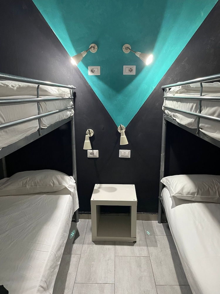 Camera Tripla, Bagno condiviso