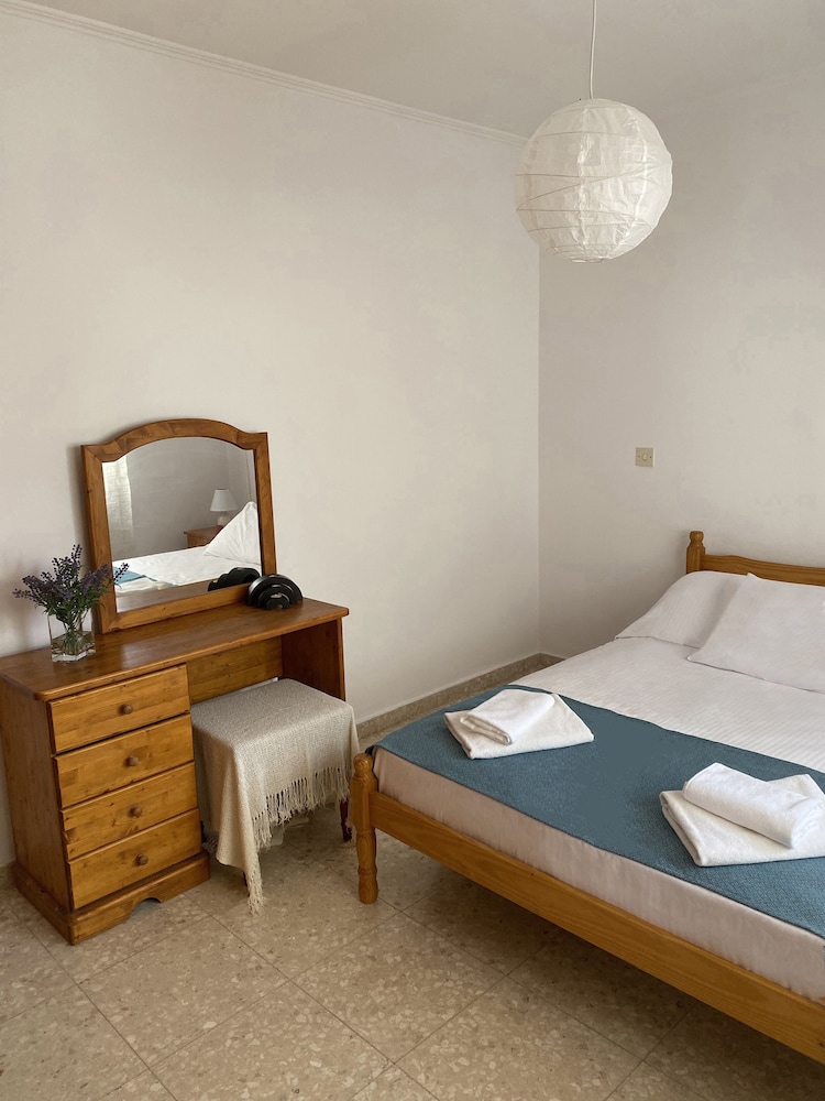 Standard Apartment, 2 Bedrooms - Photo 15