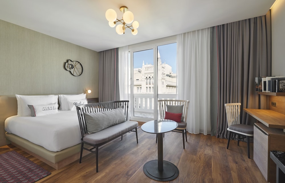 Room, 1 King Bed, Terrace (Grand Via View)
