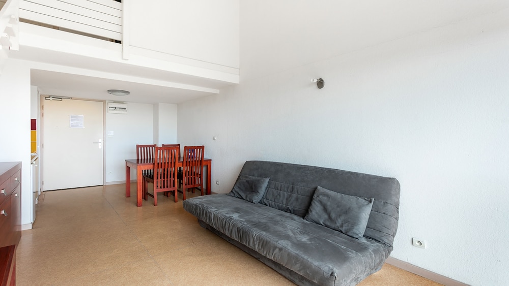 Comfort Apartment, 1 Double Bed with Sofa bed (Appartement 2 pièces 4 personnes)