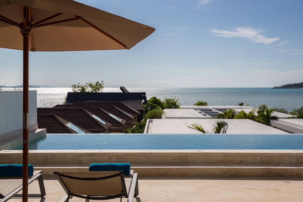 2 Bedroom Sea View Pool Suite - Photo 3