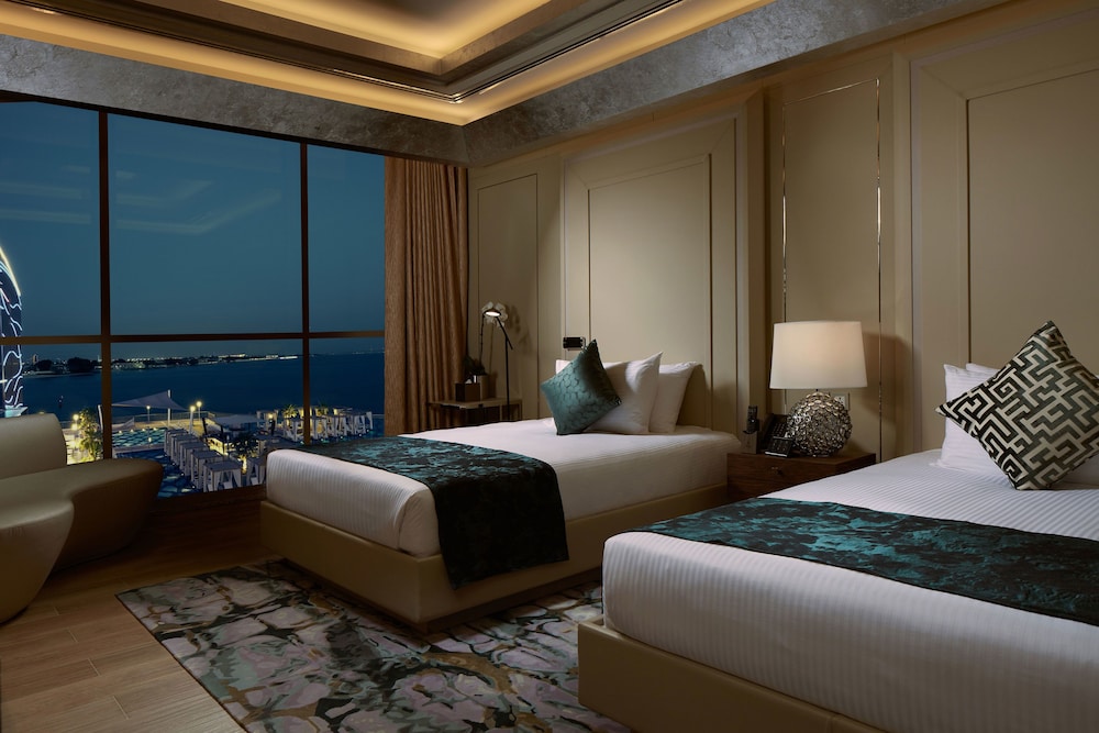 Royal M Suite photo 1