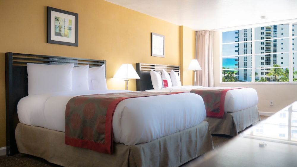 Deluxe Room, 2 Queen Beds, Kitchenette (Non-Smoking) - Photo 2