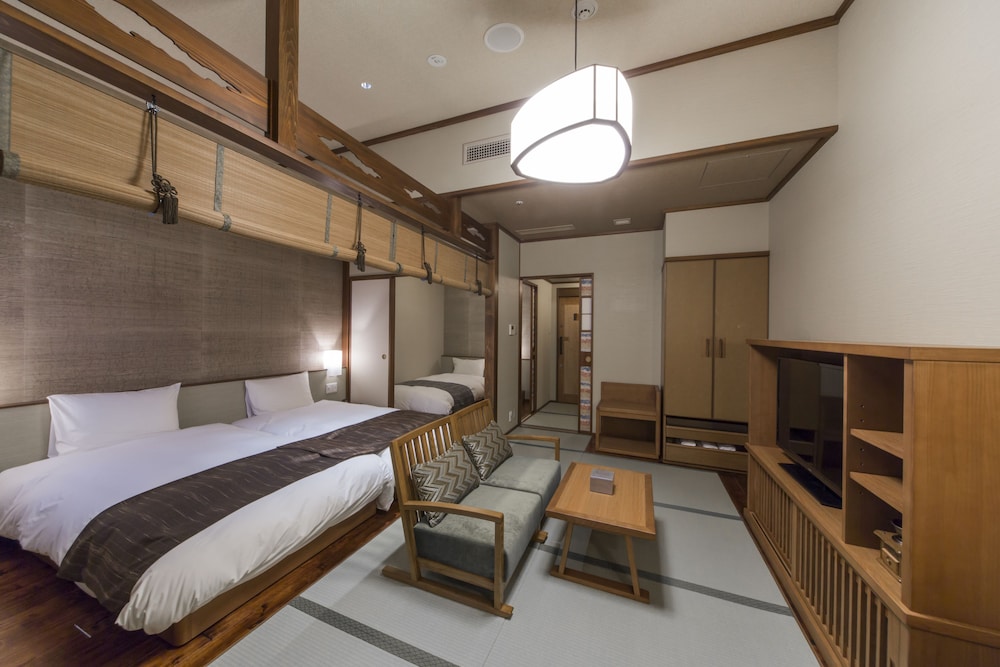 Japanese Western Style Room For 3 Pax