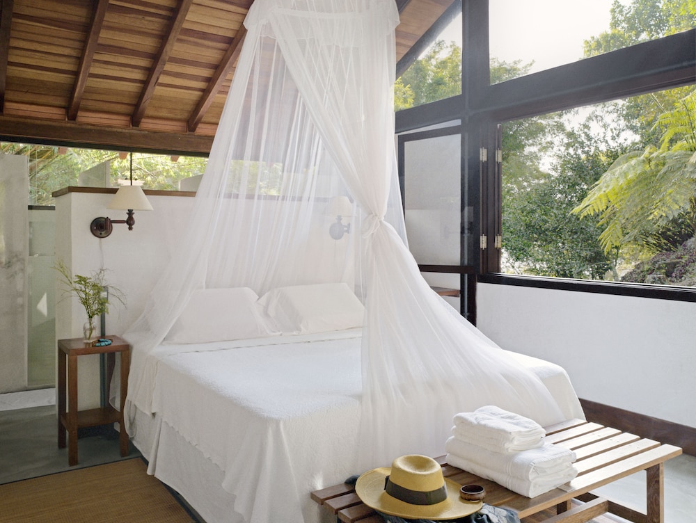 Panoramic Room