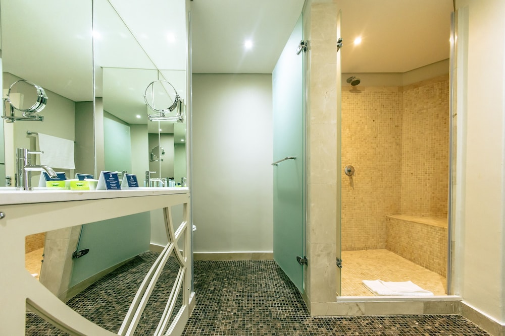 Partial Sea Facing King or Twin Room - Photo 4