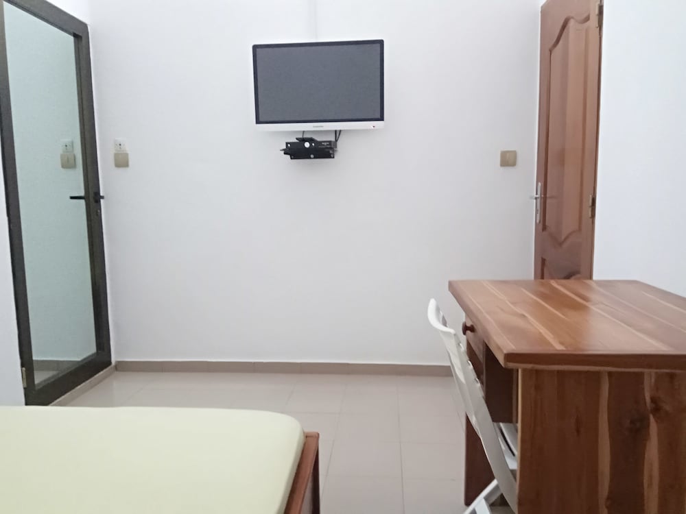 Basic Double Room photo 2