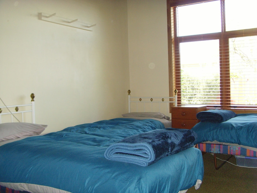 Private Room - 5 Beds photo 2