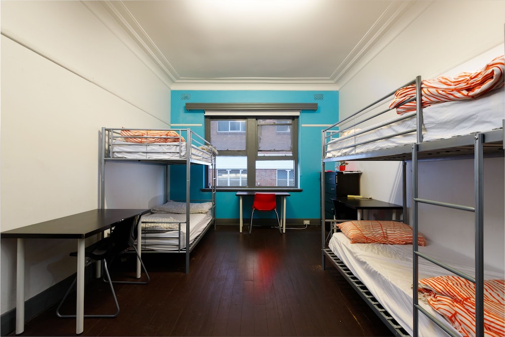 4 Bed Dorm Female photo 1