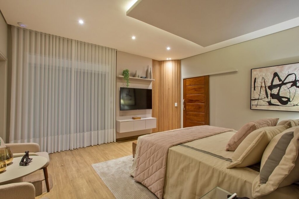Luxury Suite photo 1