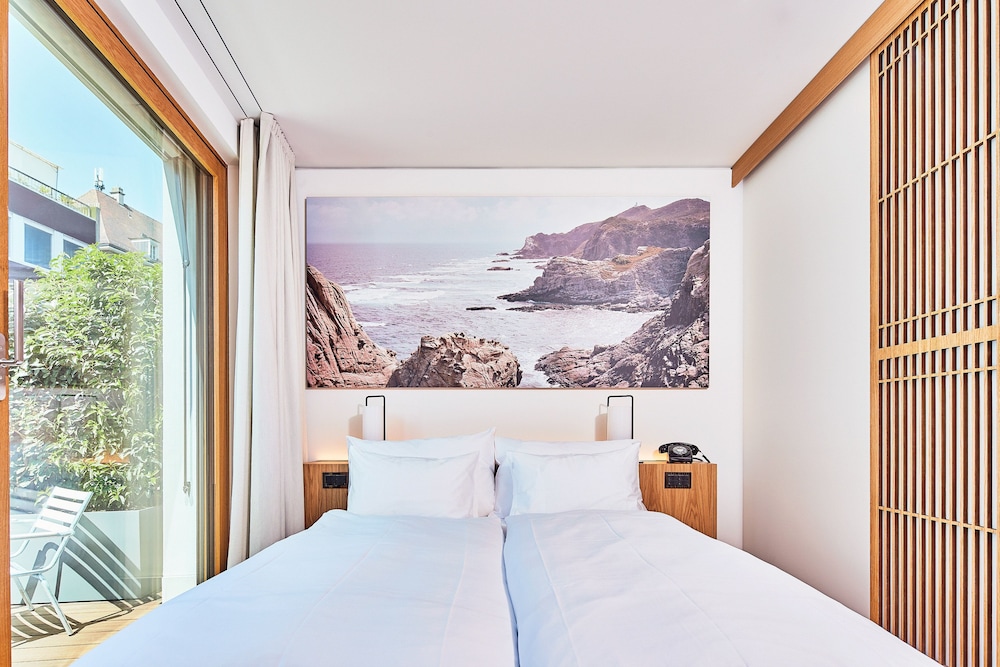 Small Queen room with terrace