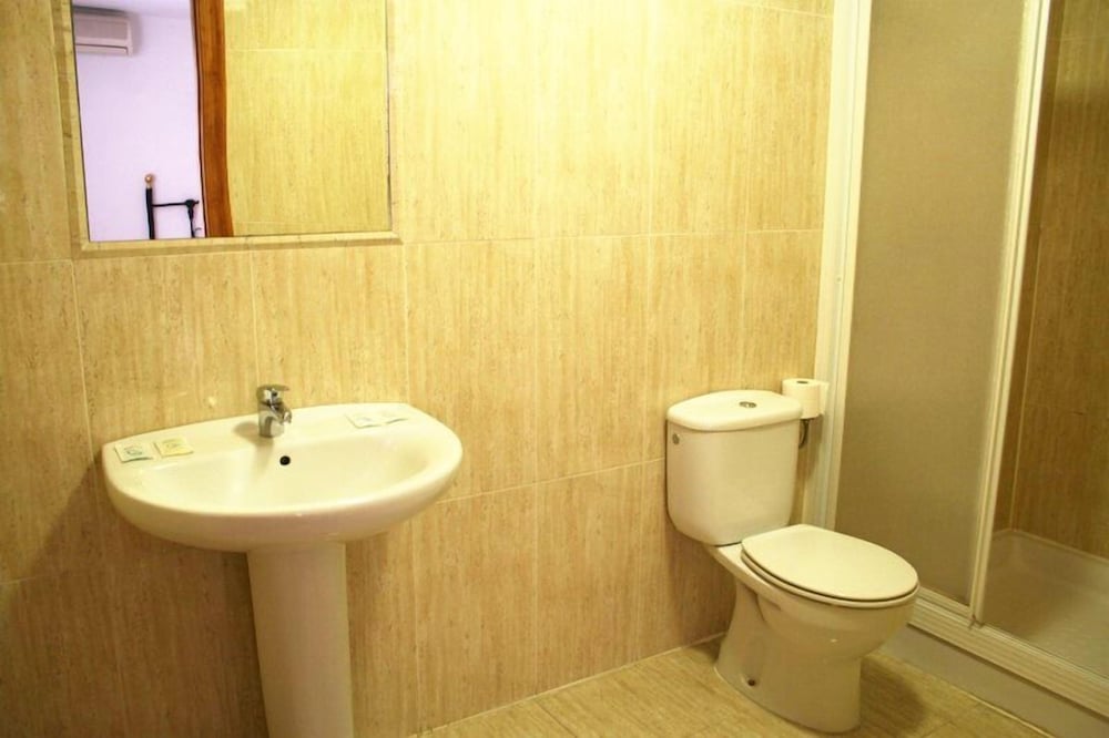 Single Room photo 3