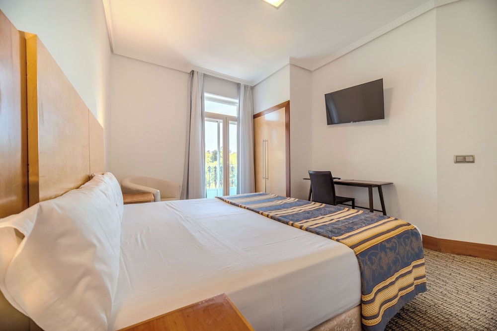 Superior Double Room - Photo 2