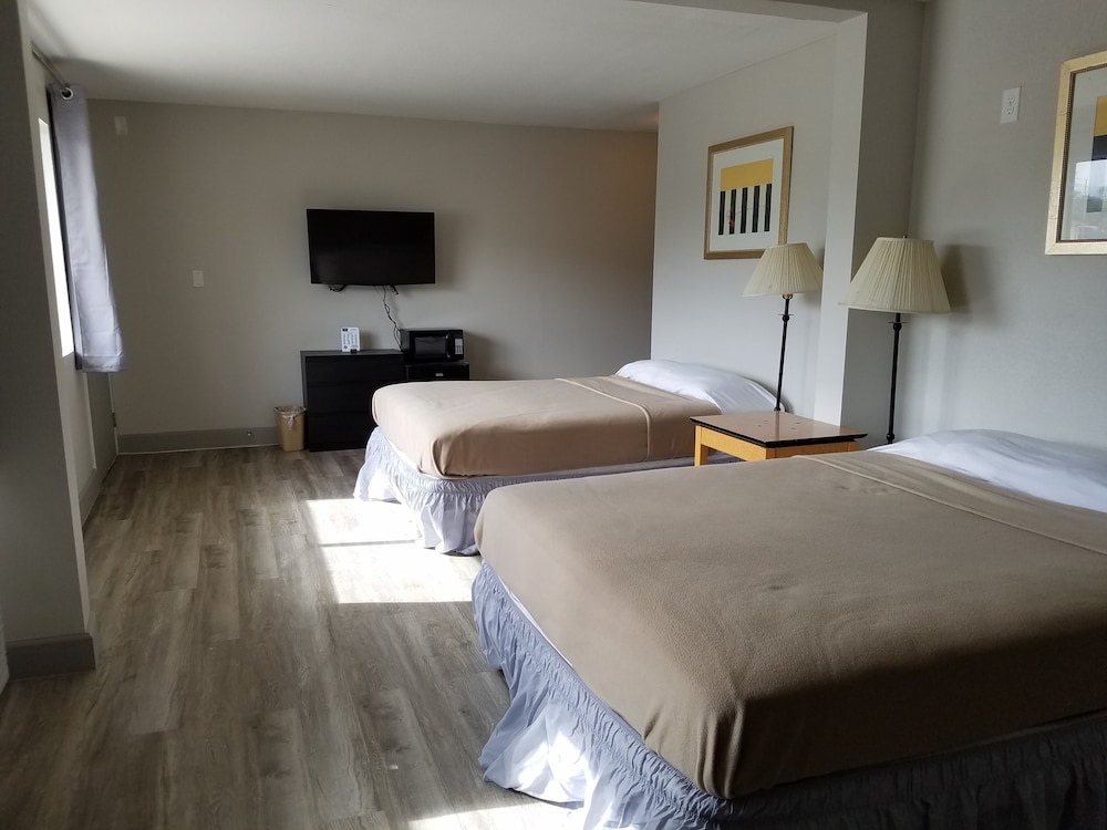 Double Room, 2 Queen Beds photo 1