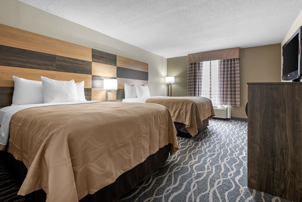 Suite, Multiple Beds, Non Smoking - Photo 1