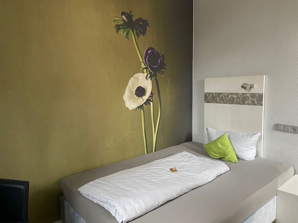 Economy Double Room (Bett: 140 x 200 cm) photo 1